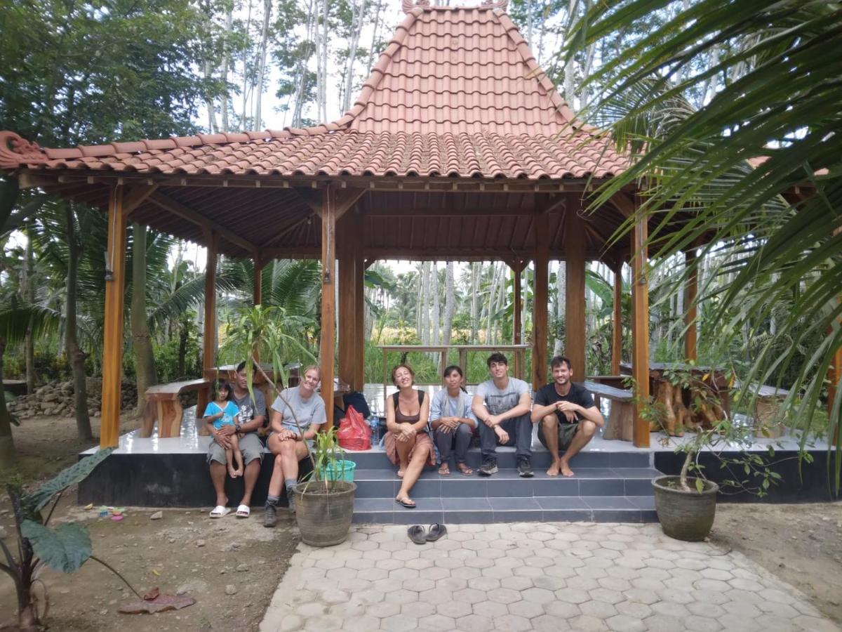 Adventure Turtle Homestay Meru Betiri Sarungan エクステリア 写真