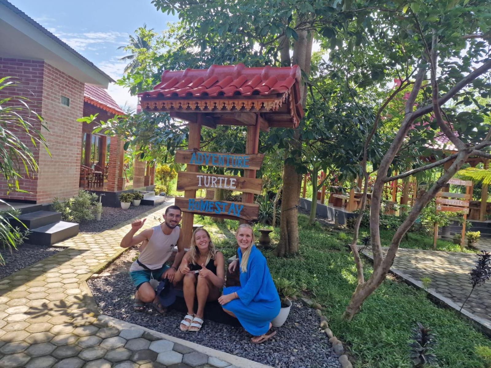 Adventure Turtle Homestay Meru Betiri Sarungan エクステリア 写真